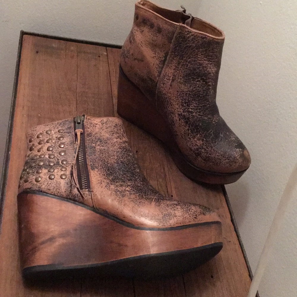 Brown boots